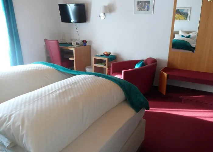 בית הארחה Gasthaus Ratsstueble Garni סימונסבאל