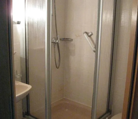 בית הארחה Gasthaus Ratsstueble Garni