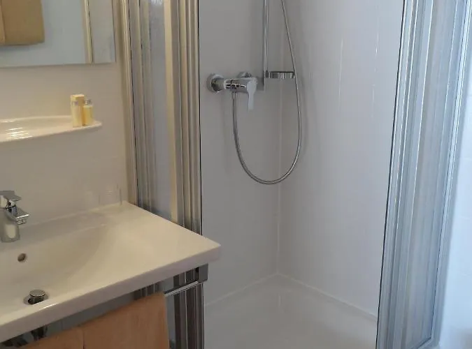 Gasthaus Ratsstueble Garni בית הארחה 3*